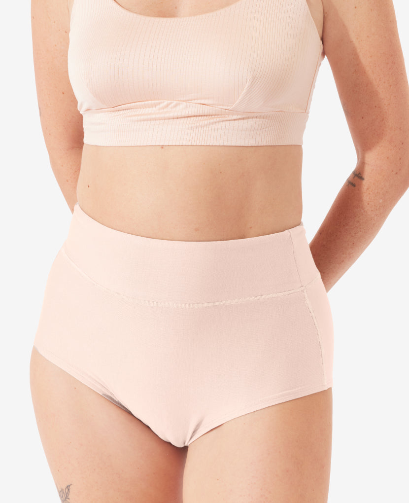Super soft fabric feels plush and gentle on sensitive skin through your body's changes. Shown in Black/Clay/Grey.