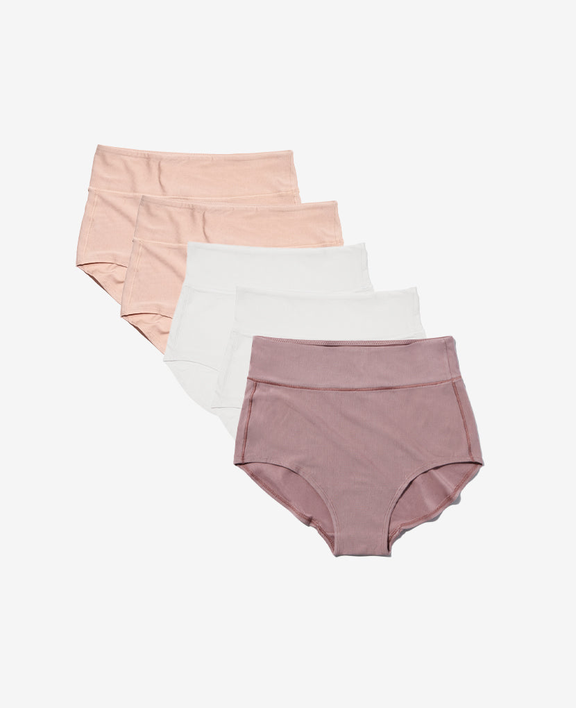 Craveably comfortable maternity-to-postpartum and C-section panty. Now available in a 5-Pack. Shown in Chalk/Clay/Dusk.