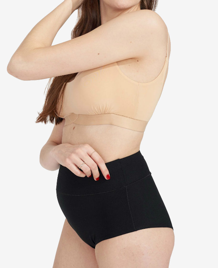 High enough to protect an incision, and supportive enough to hold a soft core in postpartum, the All-In Panty brings soft, supportive and chic to an essential.  Model wearing a size S and usually wears a size 6.