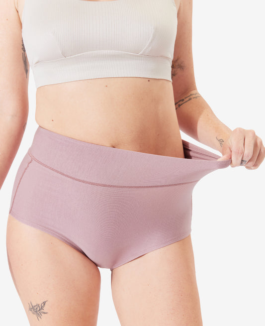 Ultra-stretchy material easily flexes to prioritize your comfort through every fluctuation. Shown in Dusk.