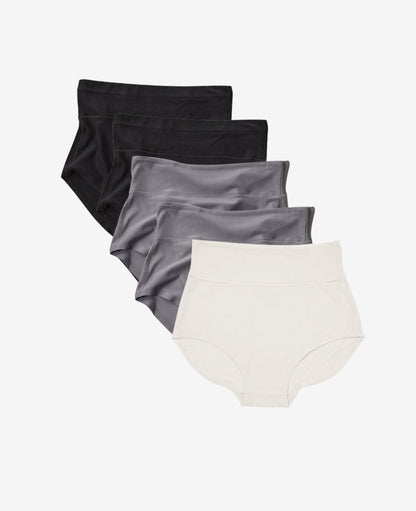 Craveably comfortable maternity-to-postpartum and C-section panty. Now available in a 5-Pack (shown in Black/Anthracite/Moon).