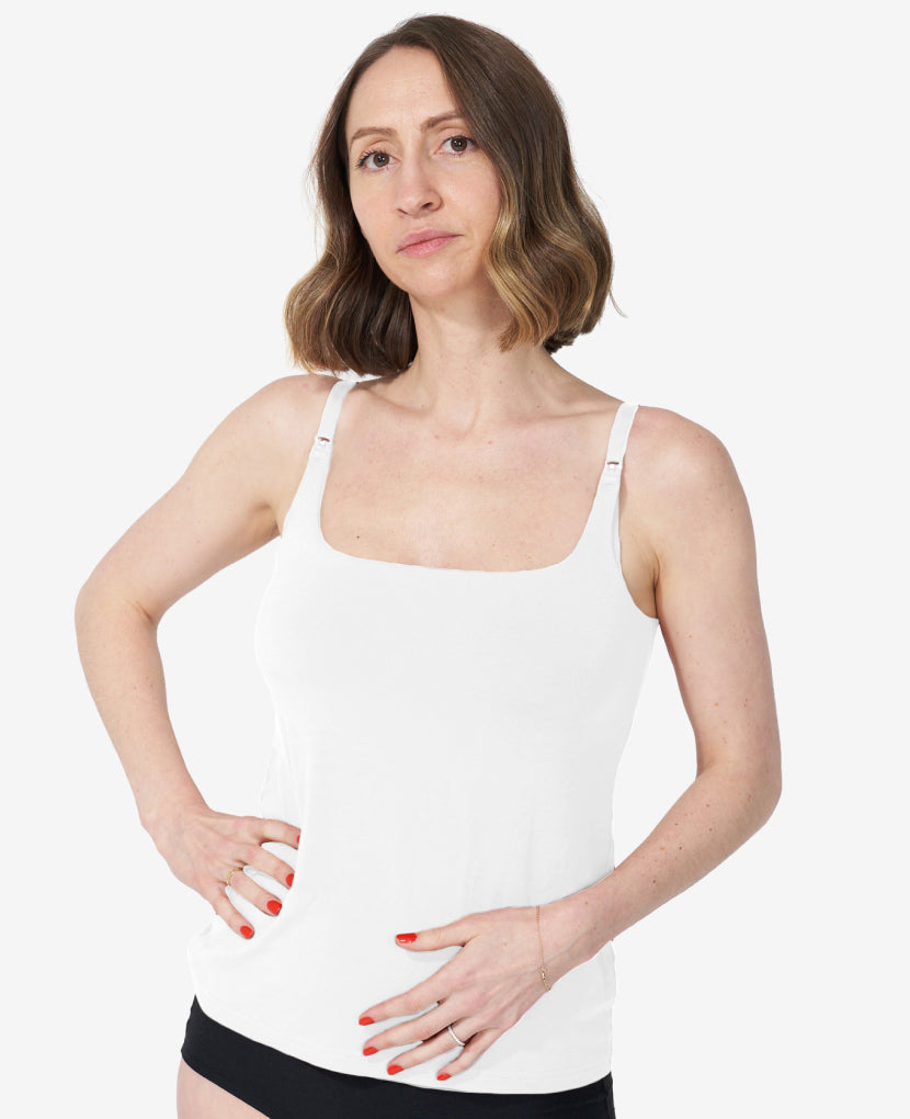 The Always-On Nursing Tank is your 24/7 go-to for easy feeding, maximum comfort, and modern styling. Shown in Chalk.