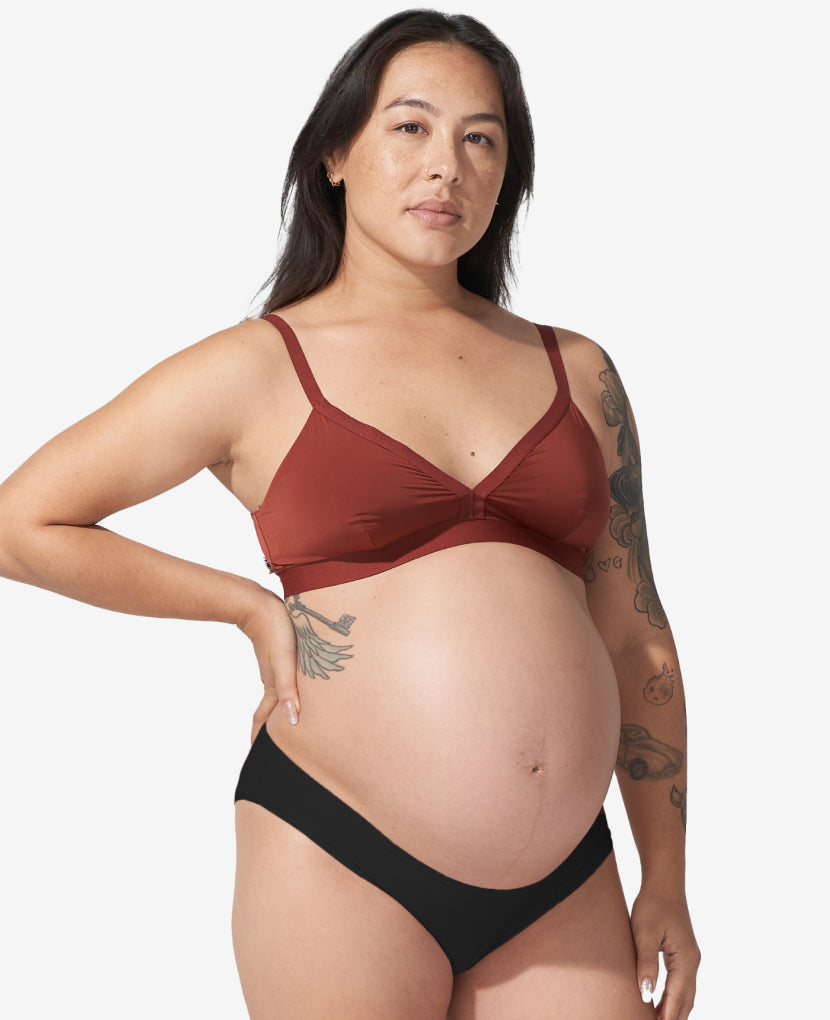 Meet the So Easy Bra in Ember. Sleek design, subtle support, and smooth fabric.