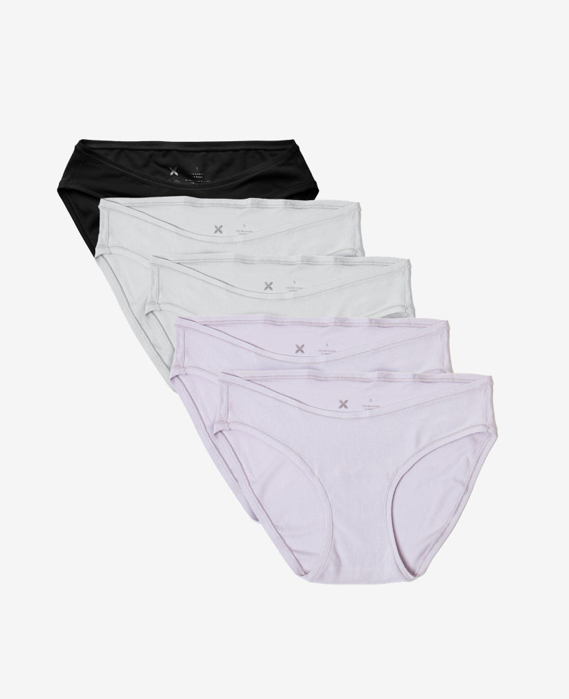The ultimate in softness, this stretchy, underwear is designed to look and feel great throughout pregnancy and thereafter. Shown in Black/Grey/Lavender Haze.