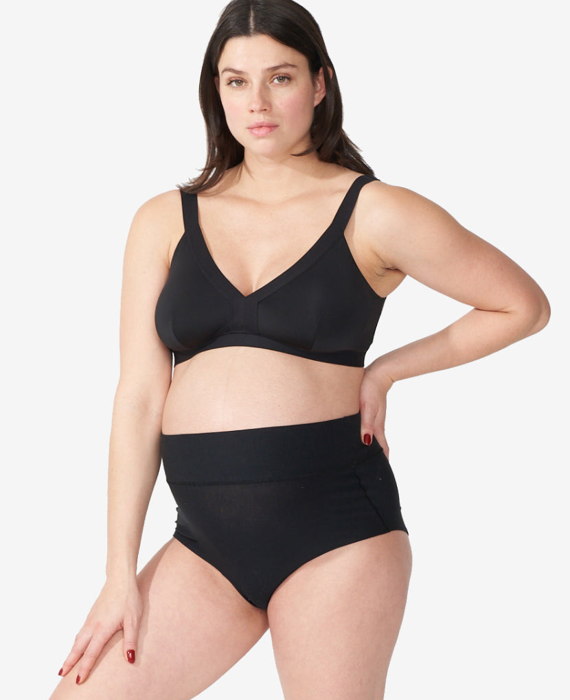 Super soft OEKO-TEX certified micromodal feels plush and gentle on sensitive skin through your body's changes. Nicole, size 6 pre-pregnancy and 36 weeks pregnant, wears a Medium. Available in Black/Clay.