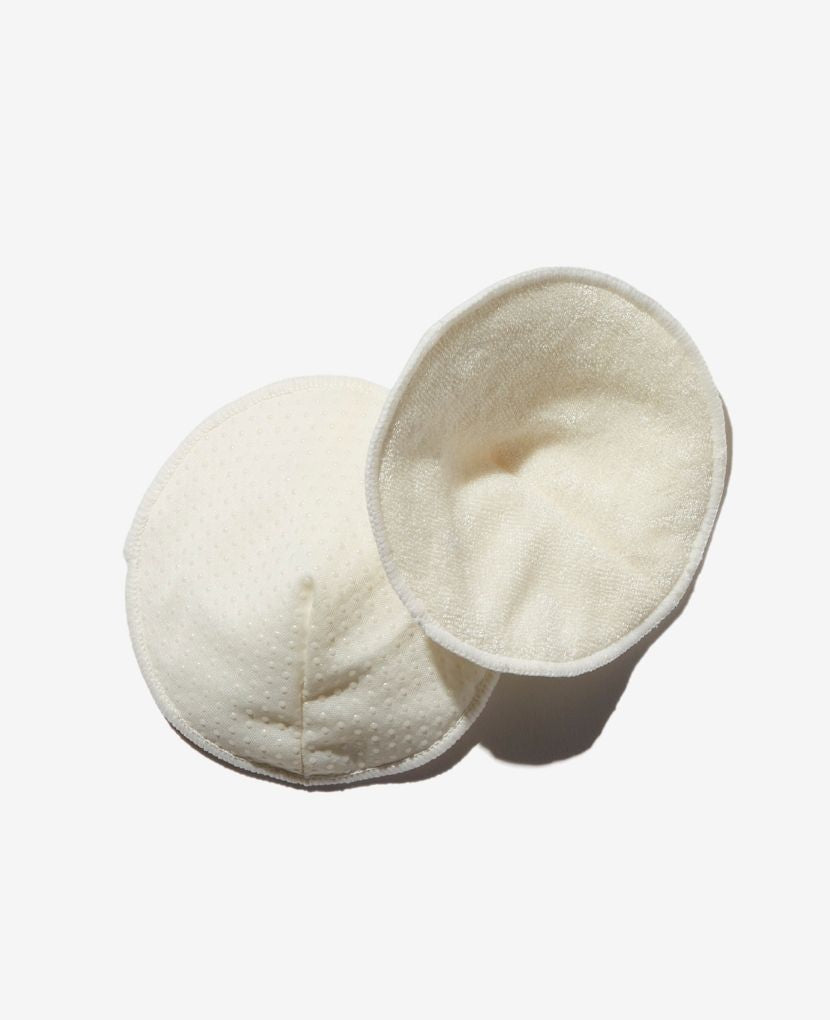 Organic reusable and slip-resistant pads are ultra-absorbent for day or overnight leak protection